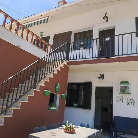 Lemos Family House ナザレ