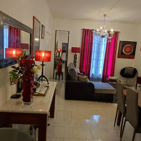 Lemos Family House * ナザレ