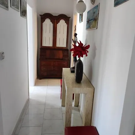 Lemos Family House ナザレ