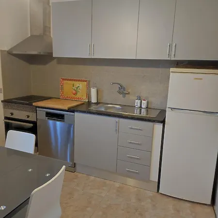 Holiday home Lemos Family House *